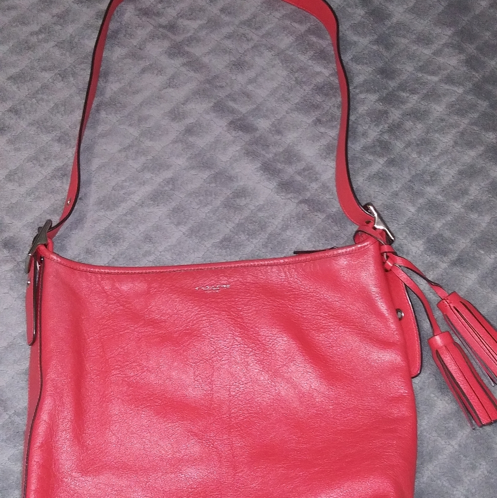 beautiful red women's wallet, leather type.